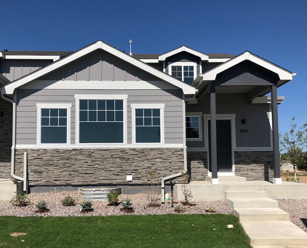 690 Finch Dr, Severance, CO 80550 Townhome Rentals in Severance CO