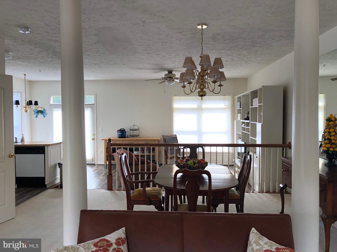 Foto principal - 48387 Surfside Dr