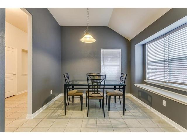 Foto del edificio - 12128 Tacoma Ridge Dr