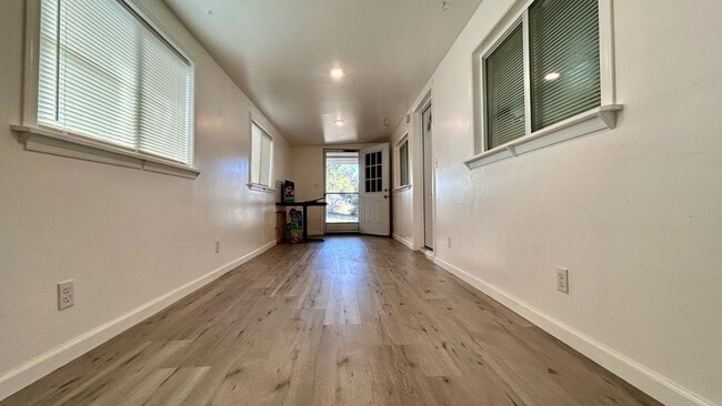 Foto del edificio - 202 Cactus Dr