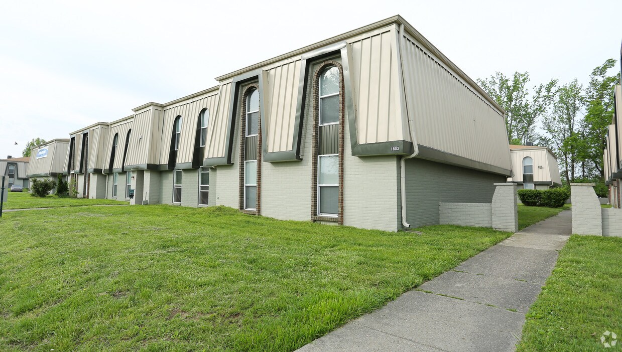 Bridgepointe Crossing Apartments 2727 Middle Rd Jeffersonville, IN