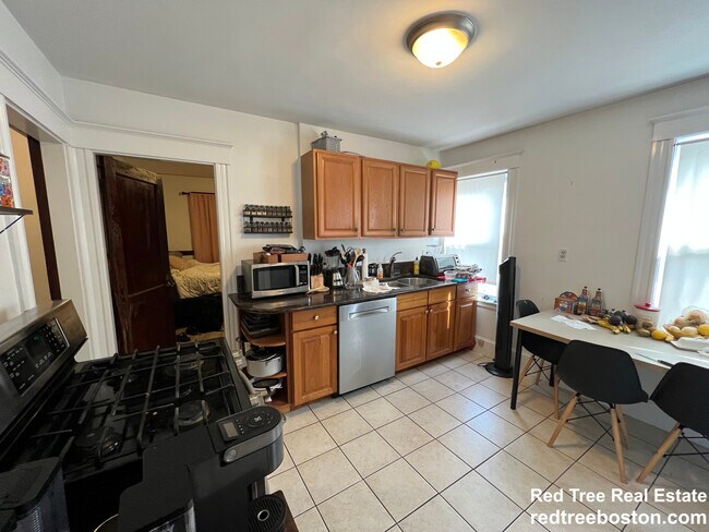 Building Photo - 50 Etna St