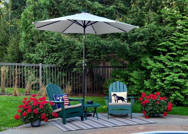 Building Photo - 6 Bradford Dr