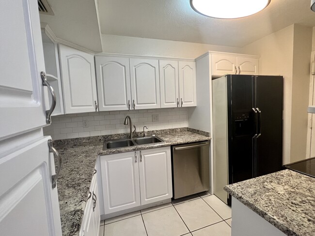 Kitchen - 6901 SW 147th Ave