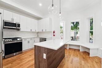 Building Photo - 52 Brinkerhoff St