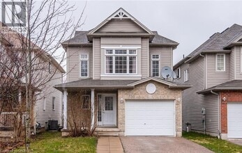 Building Photo - 570 Woolgrass Ave
