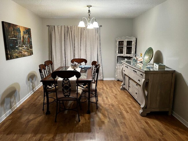 Building Photo - 3539 Courtenay Cir