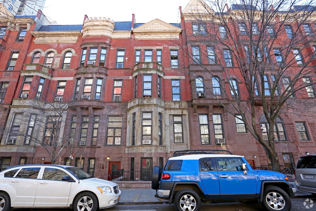 Building Photo - 32 W 91st St