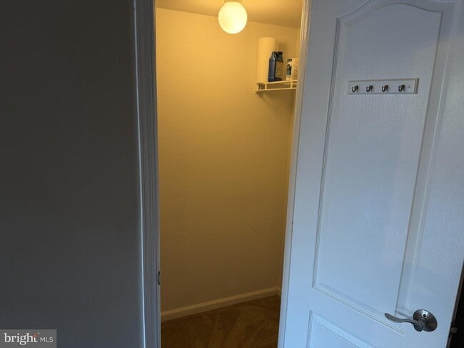 Foto del edificio - 2230 George C Marshall Dr