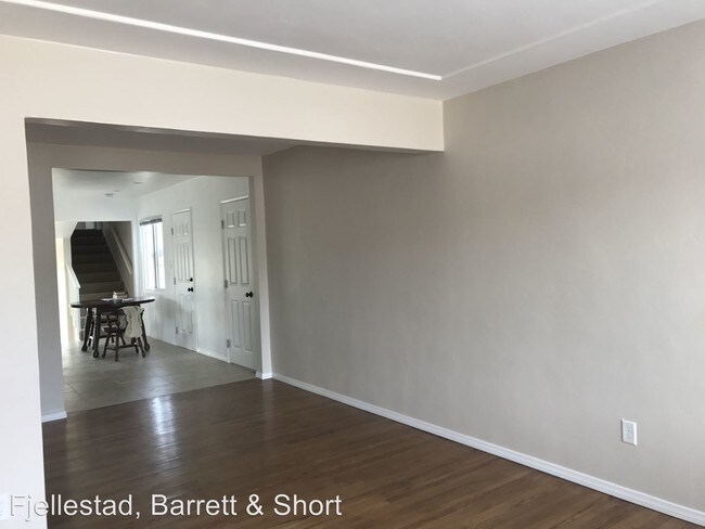 Building Photo - 308 Harbison Ave