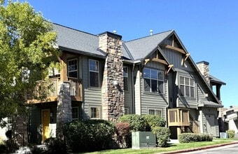 Building Photo - 1526 Redstone Ave