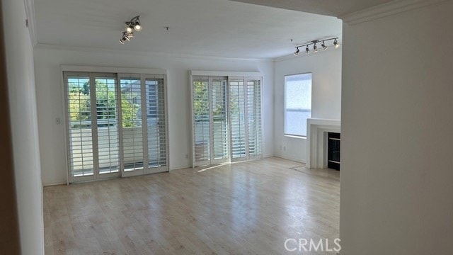 Foto del edificio - 4426 Ventura Canyon Ave