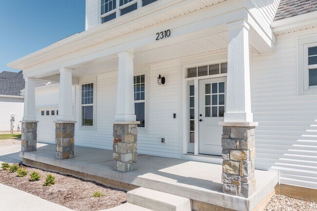 Foto del edificio - 2310 Lovie Ln