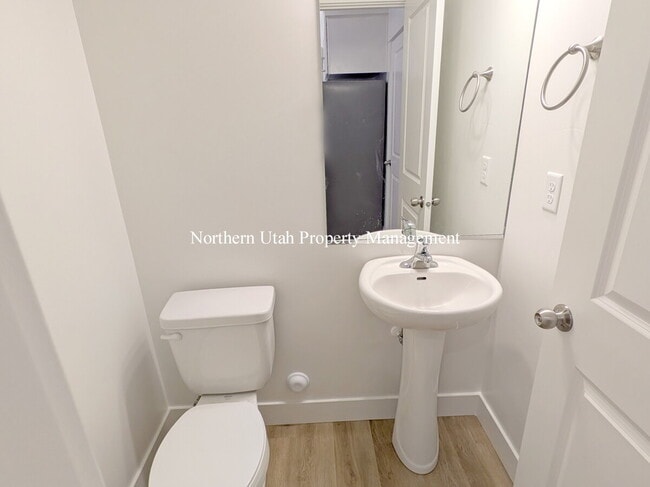 Foto del edificio - New - 3 Bed, 2.5 Bath, HVAC