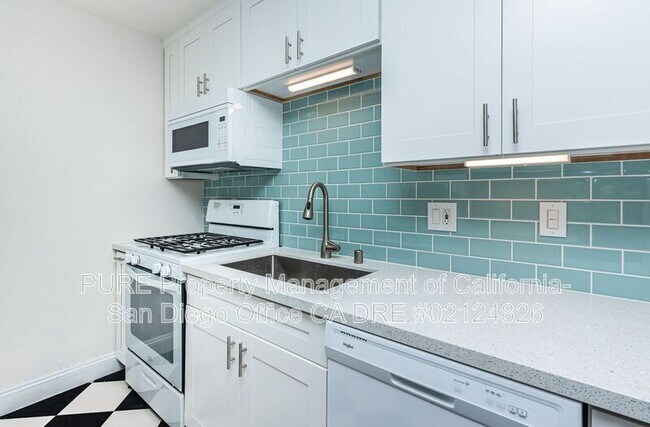 Foto del edificio - 13754 Mango Dr