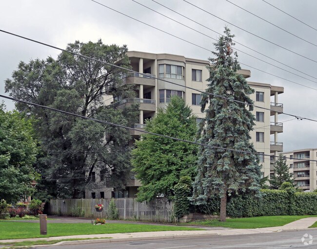 Building Photo - Rosecliffe Gardens I