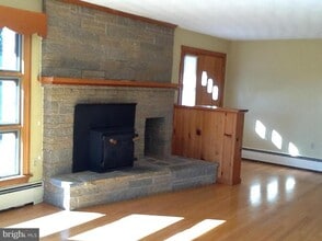 Building Photo - 444 Laurel Grove Rd