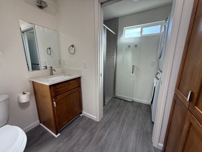 Foto del edificio - 5564 E Camden St