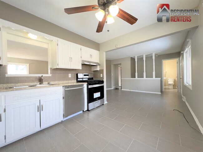 Foto del edificio - 8928 W Portage St