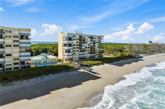 Building Photo - 7370 S Ocean Dr