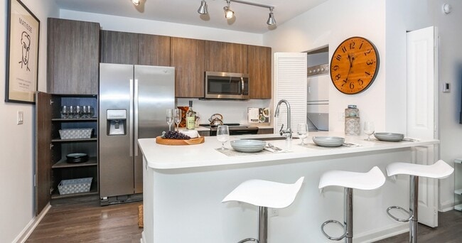 Building Photo - Oasis at Shingle Creek