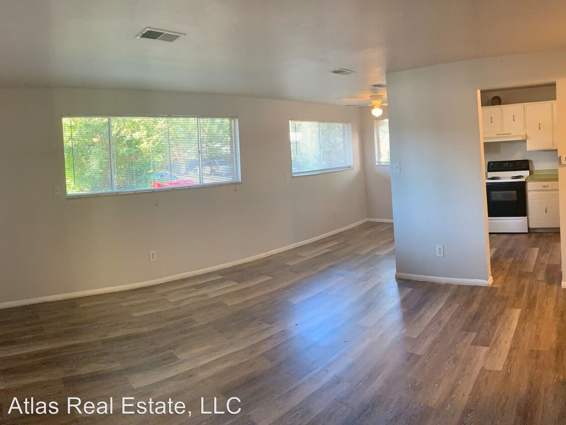 Primary Photo - 9401-9471 W 65th Ave