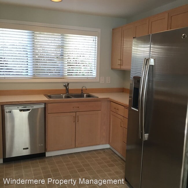 Building Photo - 2 br, 2 bath House - 645 Madison Avenue