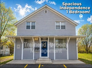 Building Photo - 3115 S Forest Ave