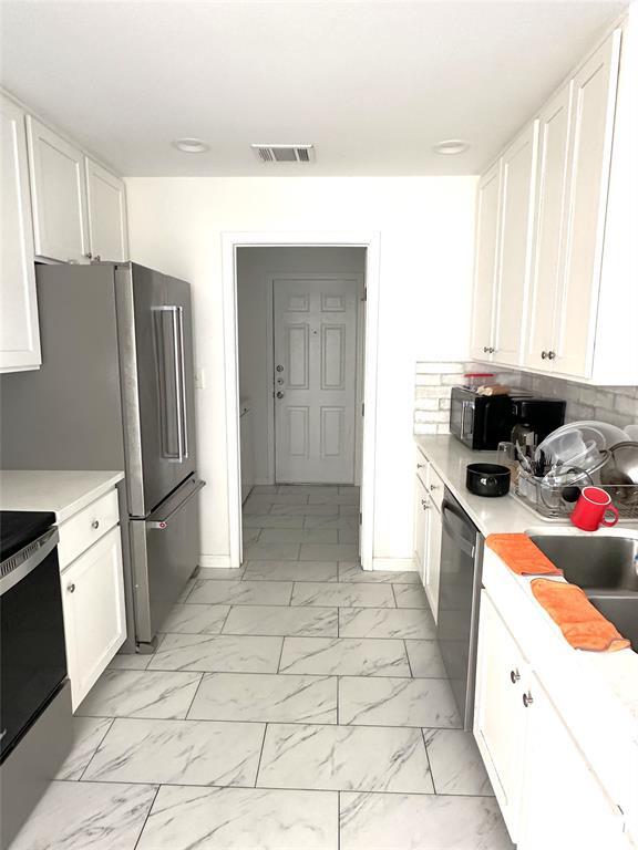 Foto del edificio - 13609 Letti Ln