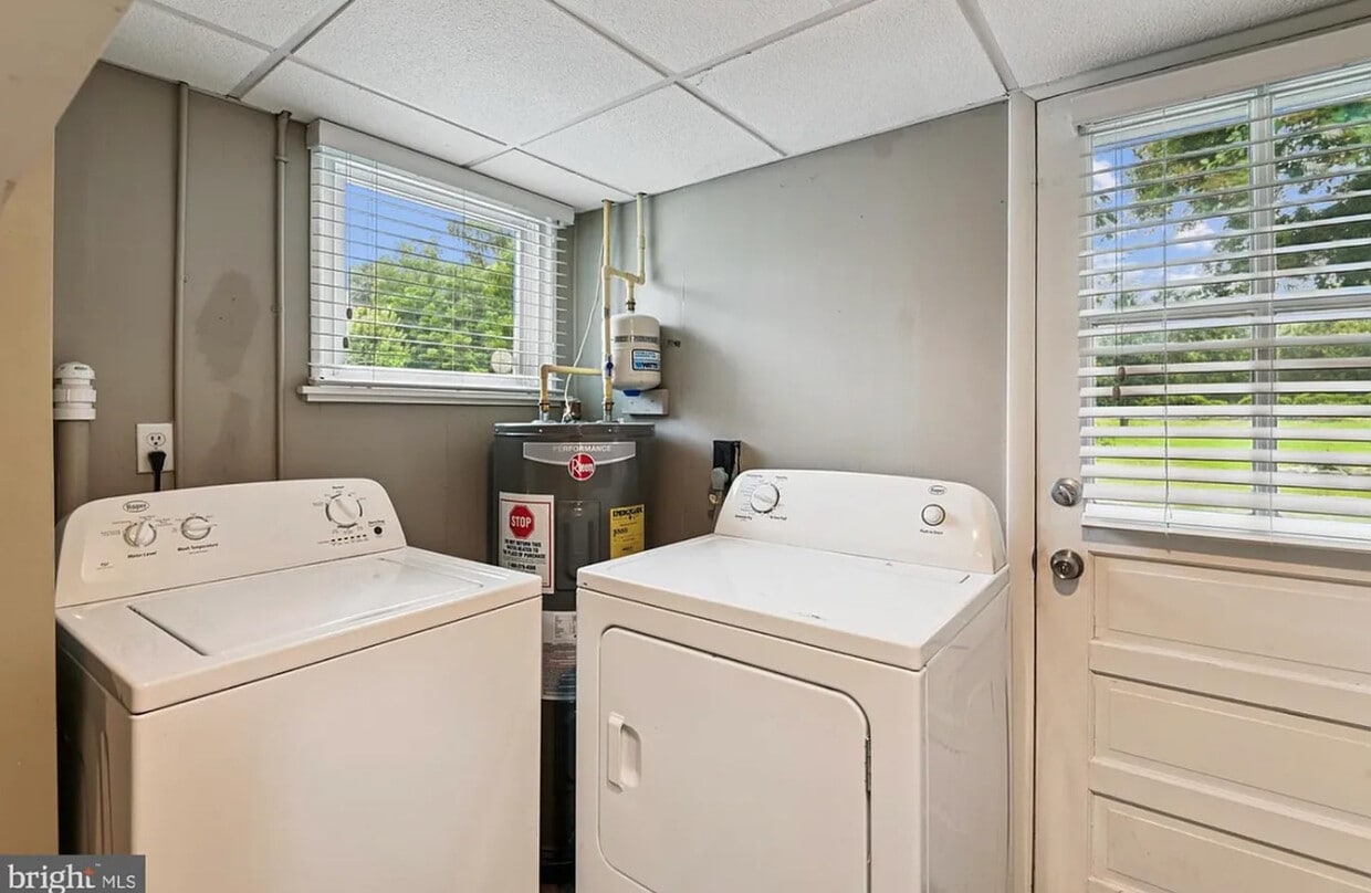 Foto principal - 5840 Ridgewood Rd