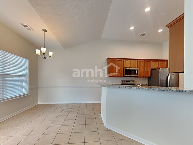 Building Photo - 632 Stonebridge Cir