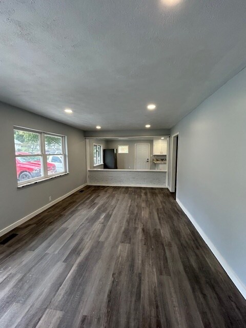 Foto del edificio - 236 Riggs Ave