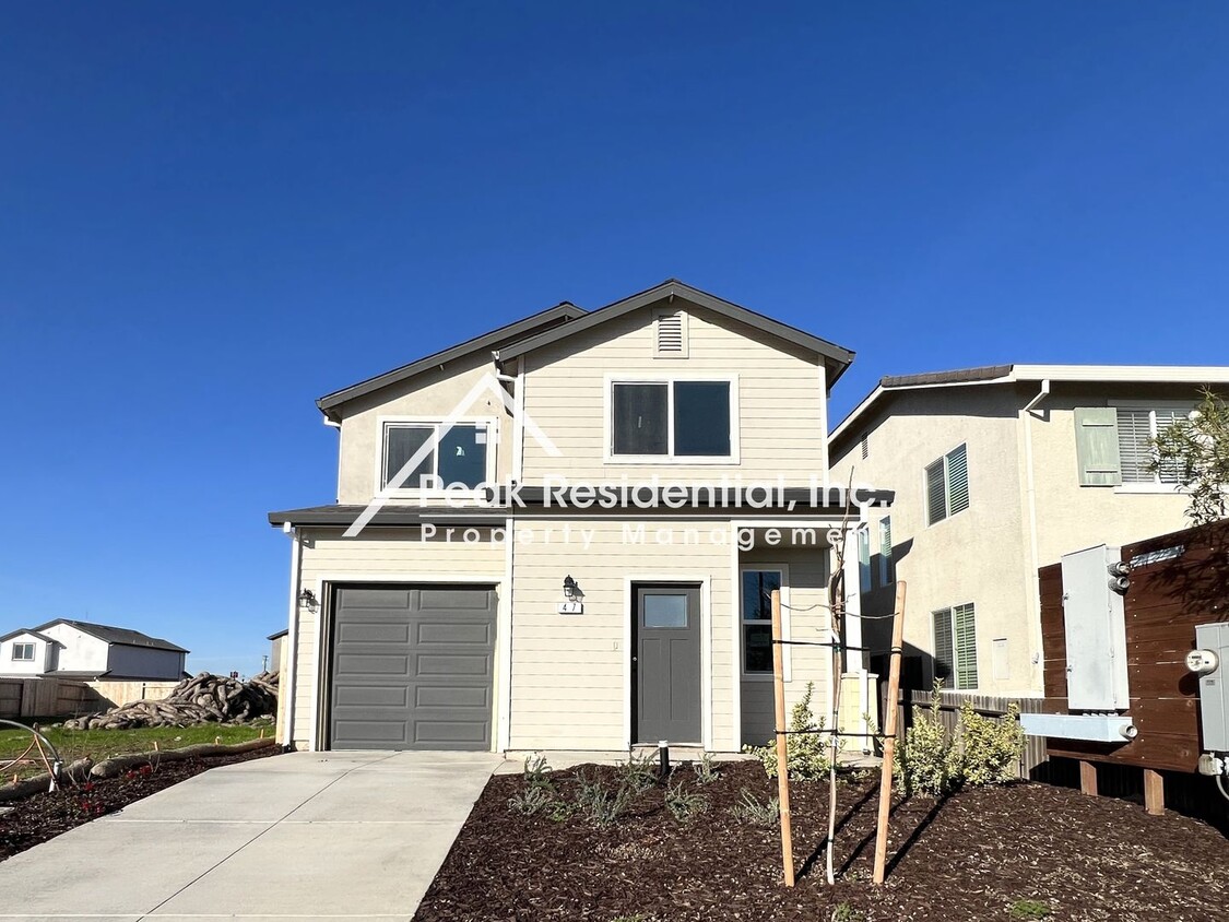 Primary Photo - Brand New Sacramento 3bd/2.5ba House With ...