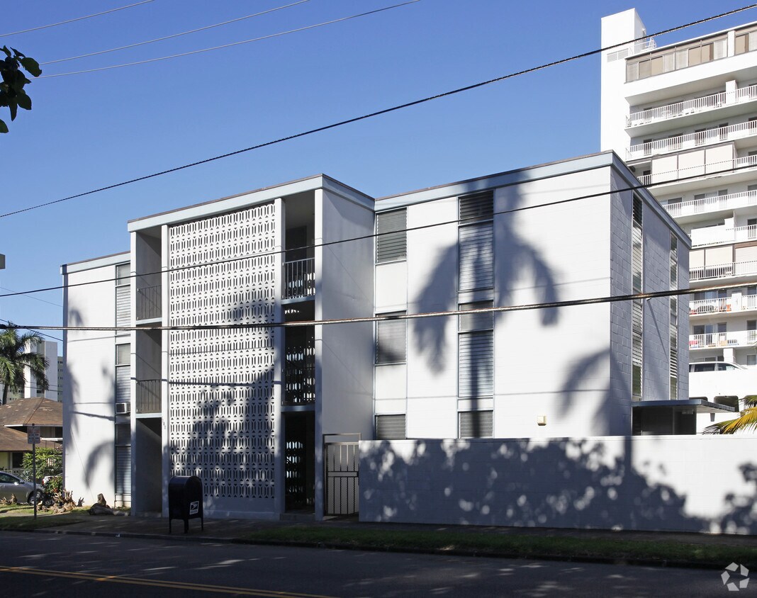 Building Photo - 1648 Keeaumoku St