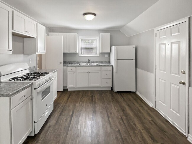 Foto del edificio - 817 Third St NW