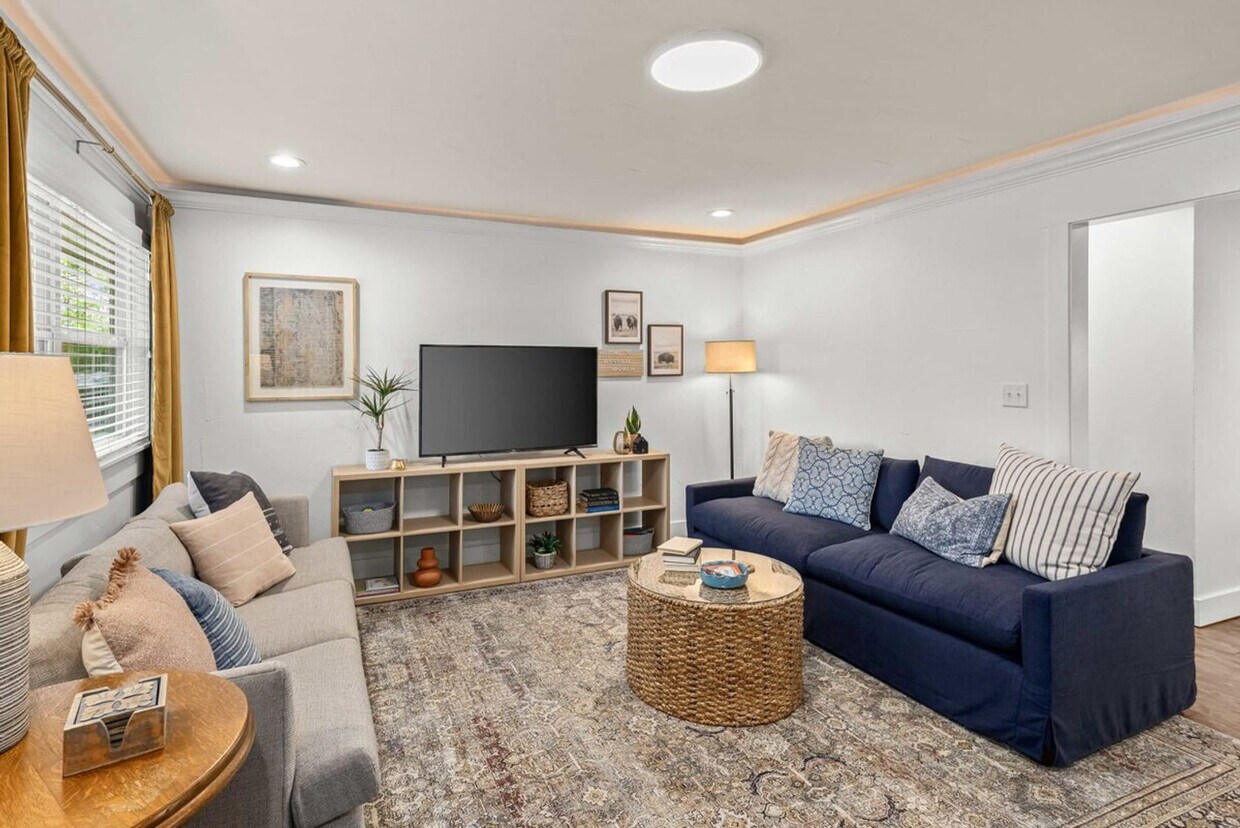 Foto principal - 305 NW H St