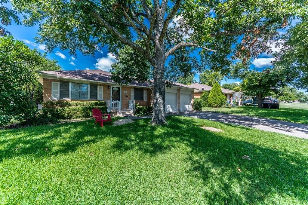 Foto principal - 2335 Wildoak Dr