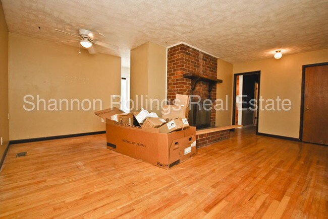 Building Photo - 414 Henry Ave