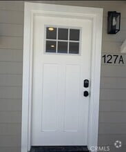 Building Photo - 127 W Valencia Dr