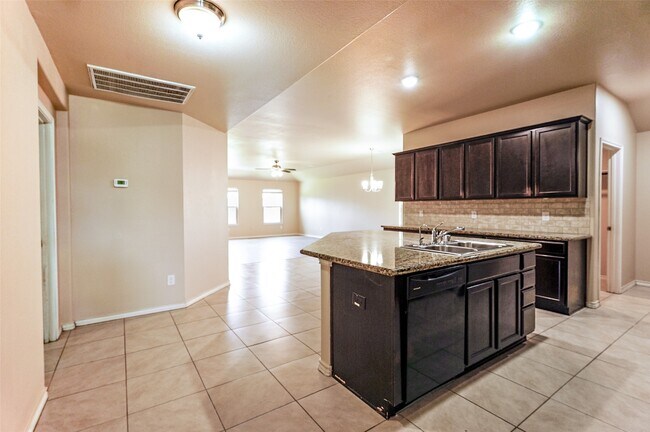 Foto del edificio - 18303 Trace Pointe Ln