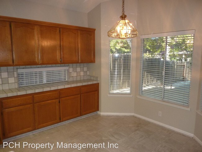 Foto del edificio - 3 br, 2 bath House - 7643 Brookover Court