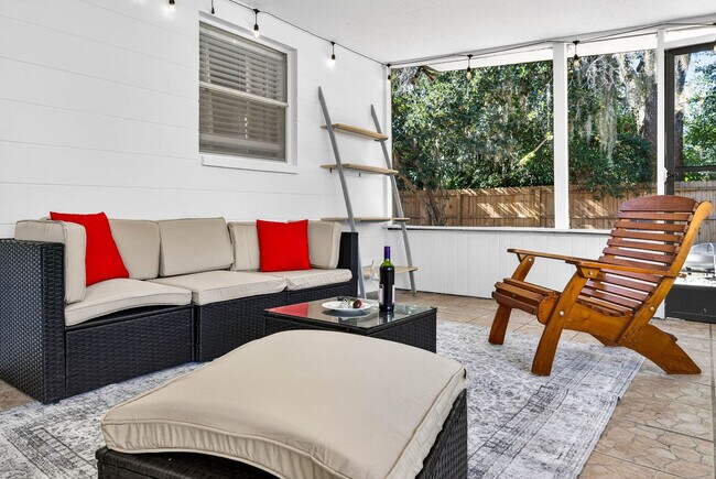 Foto del edificio - 11702 Moffat Ave