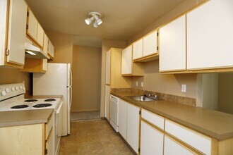 Interior Photo - Gateway Village