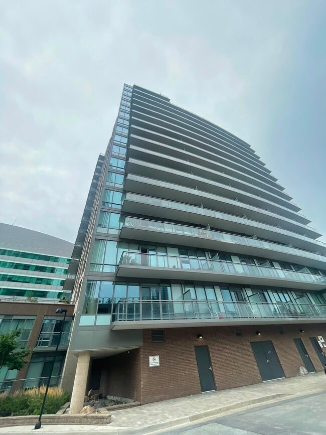 Building Photo - 85 Duke St W