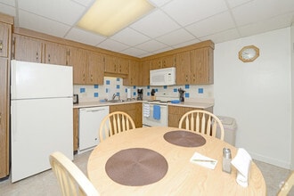 J.E. Furnished Apartments of Quincy photo'