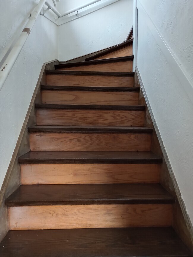 Foto del edificio - 1327 Otto Blvd