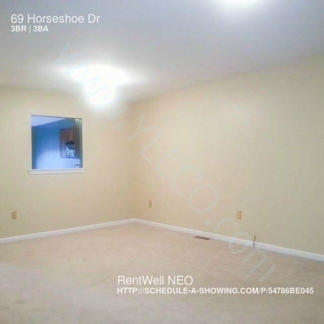 Building Photo - 69 Horseshoe Dr