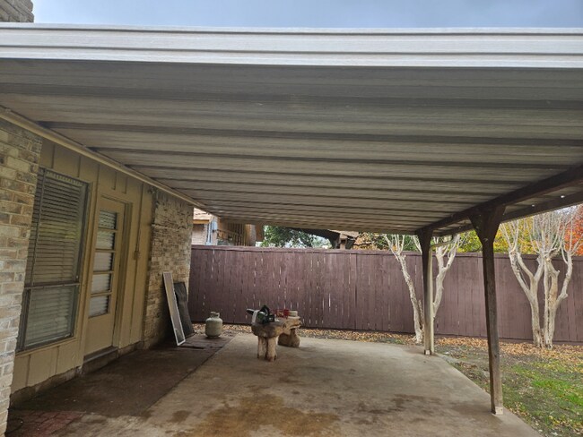 Foto del edificio - 1221 McHam St