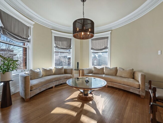 Foto del edificio - 1210 N Astor St