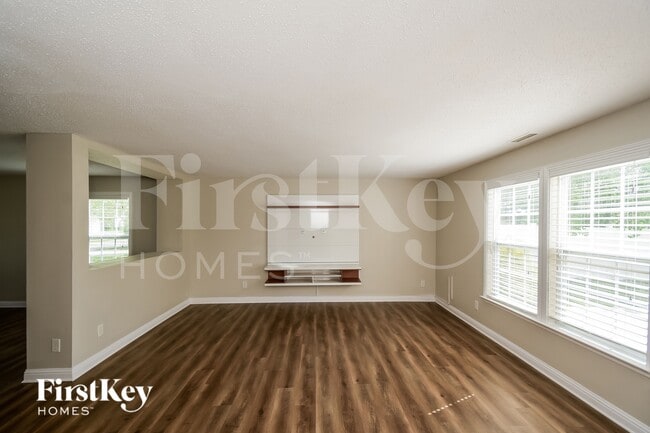 Building Photo - 782 Runnymede Ct
